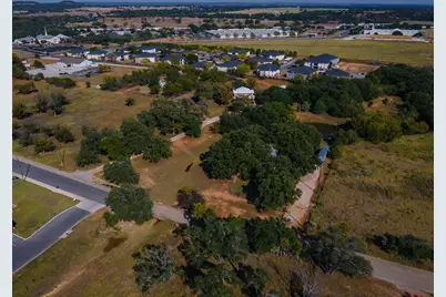 959 S Eagle St, Fredericksburg, TX 78624 - Photo 5