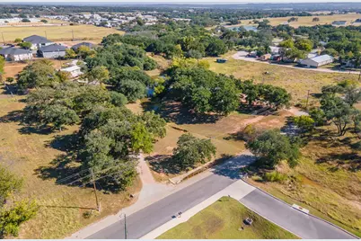 959 S Eagle St, Fredericksburg, TX 78624 - Photo 7