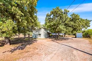 959 S Eagle St, Fredericksburg, TX 78624 - Photo 67