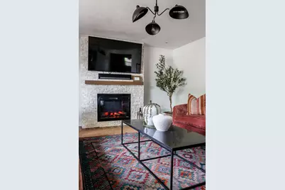 803 W Travis St, Fredericksburg, TX 78624 - Photo 21