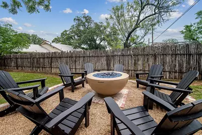 803 W Travis St, Fredericksburg, TX 78624 - Photo 51