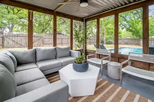 803 W Travis St, Fredericksburg, TX 78624 - Photo 41