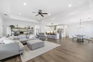 908 Smokey Oak Dr, Fredericksburg, TX 78624 - Photo 9