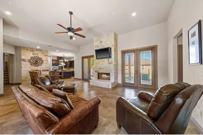 2928 Dry Hollow Dr, Kerrville, TX 78028 - Photo 5