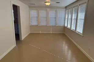 605 S Washington St, Fredericksburg, TX 78624 - Photo 11