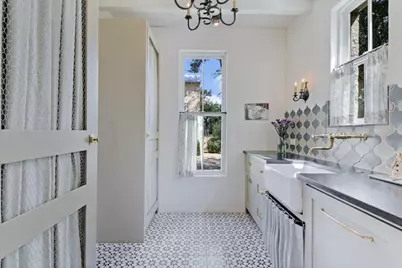 6507 N State Hwy 16, Fredericksburg, TX 78624 - Photo 23