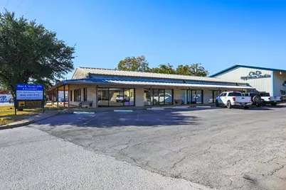 1603 E Main St, Fredericksburg, TX 78624 - Photo 1