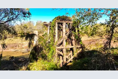 308 Pebble Loop Dr, Navasota, TX 77868 - Photo 5