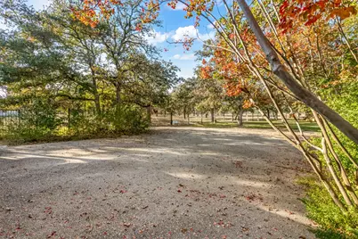 230 Lakewood Lane, Fredericksburg, TX 78624 - Photo 7