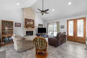 2747 Lower Crabapple Rd, Fredericksburg, TX 78624 - Photo 11
