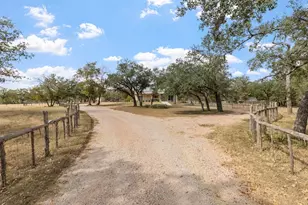 2747 Lower Crabapple Rd, Fredericksburg, TX 78624 - Photo 3
