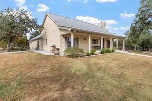 2747 Lower Crabapple Rd, Fredericksburg, TX 78624 - Photo 5