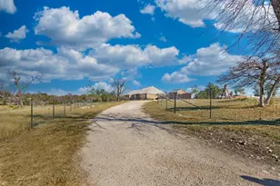 612 Sugar Creek Trail, Fredericksburg, TX 78624 - Photo 13