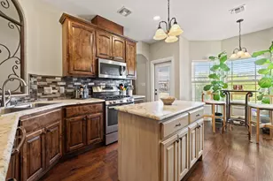 1201 Doe Run Hollow, Fredericksburg, TX 78624 - Photo 11