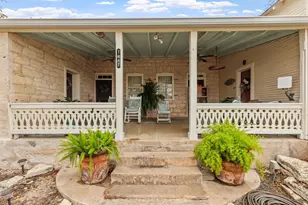 1447 Royal Oaks Loop, Fredericksburg, TX 78624 - Photo 3