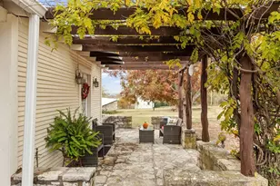 1447 Royal Oaks Loop, Fredericksburg, TX 78624 - Photo 23