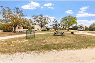 1447 Royal Oaks Loop, Fredericksburg, TX 78624 - Photo 91