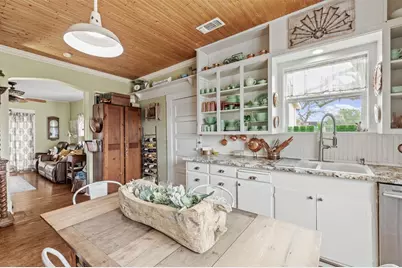 1447 Royal Oaks Loop, Fredericksburg, TX 78624 - Photo 9