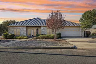 802 Ave C, Fredericksburg, TX 78624 - Photo 1