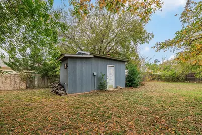 606 N Adams St, Fredericksburg, TX 78624 - Photo 27