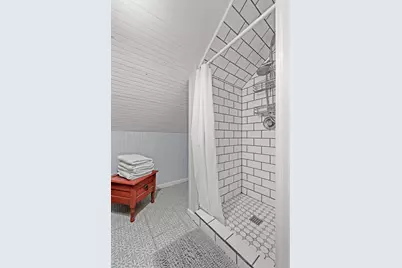 606 N Adams St, Fredericksburg, TX 78624 - Photo 17