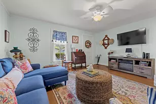 606 N Adams St, Fredericksburg, TX 78624 - Photo 7