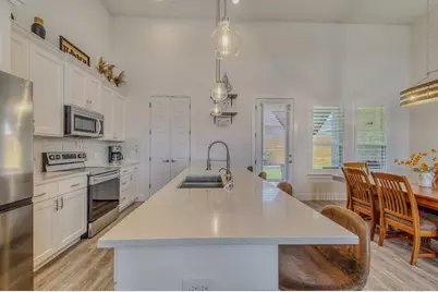 110 Madrona Lane, Fredericksburg, TX 78624 - Photo 3