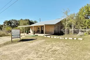 11 Main St, Blanco, TX 78606 - Photo 5
