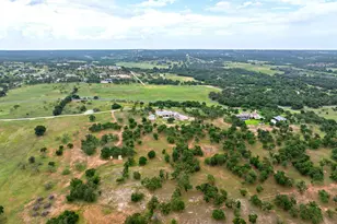 371 Achtzehn Rd, Fredericksburg, TX 78624 - Photo 3