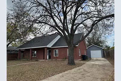 720 S Creek St, Fredericksburg, TX 78624 - Photo 1