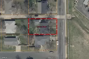 720 S Creek St, Fredericksburg, TX 78624 - Photo 5