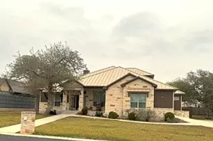 324 Ellebracht Dr, Fredericksburg, TX 78624 - Photo 3