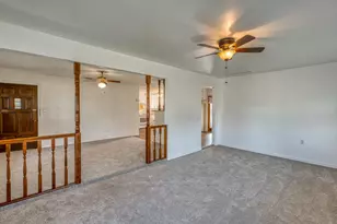 605 W Ash Dr, Johnson City, TX 78636 - Photo 3