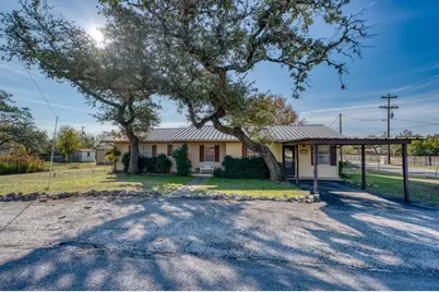 605 W Ash Dr, Johnson City, TX 78636 - Photo 1