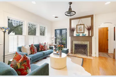 129 E Evergreen, Boerne, TX 78006 - Photo 9