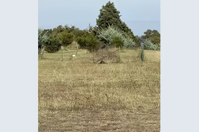 228 Interlaken St., Fredericksburg, TX 78624 - Photo 3