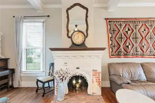 601 Bell St, Fredericksburg, TX 78624 - Photo 7