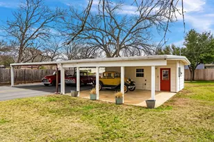 601 Bell St, Fredericksburg, TX 78624 - Photo 35