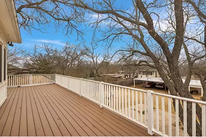 601 Bell St, Fredericksburg, TX 78624 - Photo 27
