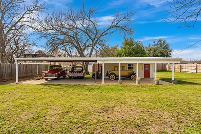 601 Bell St, Fredericksburg, TX 78624 - Photo 43