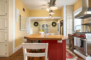 601 Bell St, Fredericksburg, TX 78624 - Photo 11