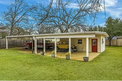 601 Bell St, Fredericksburg, TX 78624 - Photo 35