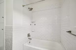 411 W Water St, Kerrville, TX 78028 - Photo 15