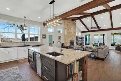 308 Oakhaven Ln, Fredericksburg, TX 78624 - Photo 9