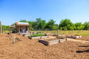 308 Oakhaven Ln, Fredericksburg, TX 78624 - Photo 37