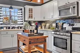 611 W Burbank St, Fredericksburg, TX 78624 - Photo 23