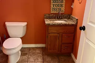 306 W Park St, Fredericksburg, TX 78624 - Photo 3