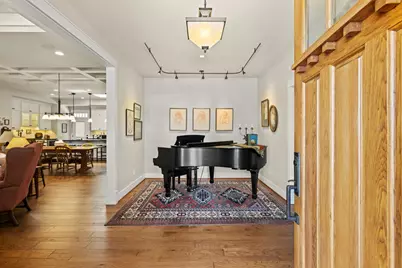 923 Hawthorn Ln, Fredericksburg, TX 78624 - Photo 5