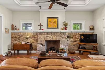 923 Hawthorn Ln, Fredericksburg, TX 78624 - Photo 7