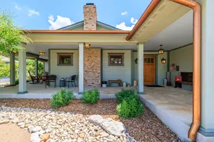 923 Hawthorn Ln, Fredericksburg, TX 78624 - Photo 3